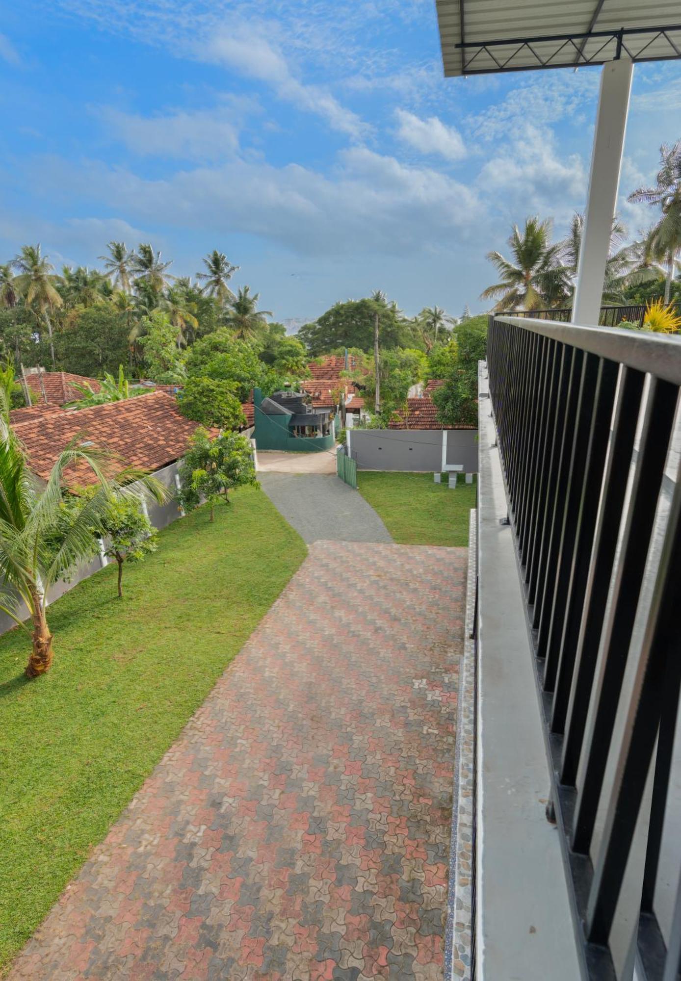 Lagoon Step Airport Transit Hotel คาตุนายากา ภายนอก รูปภาพ