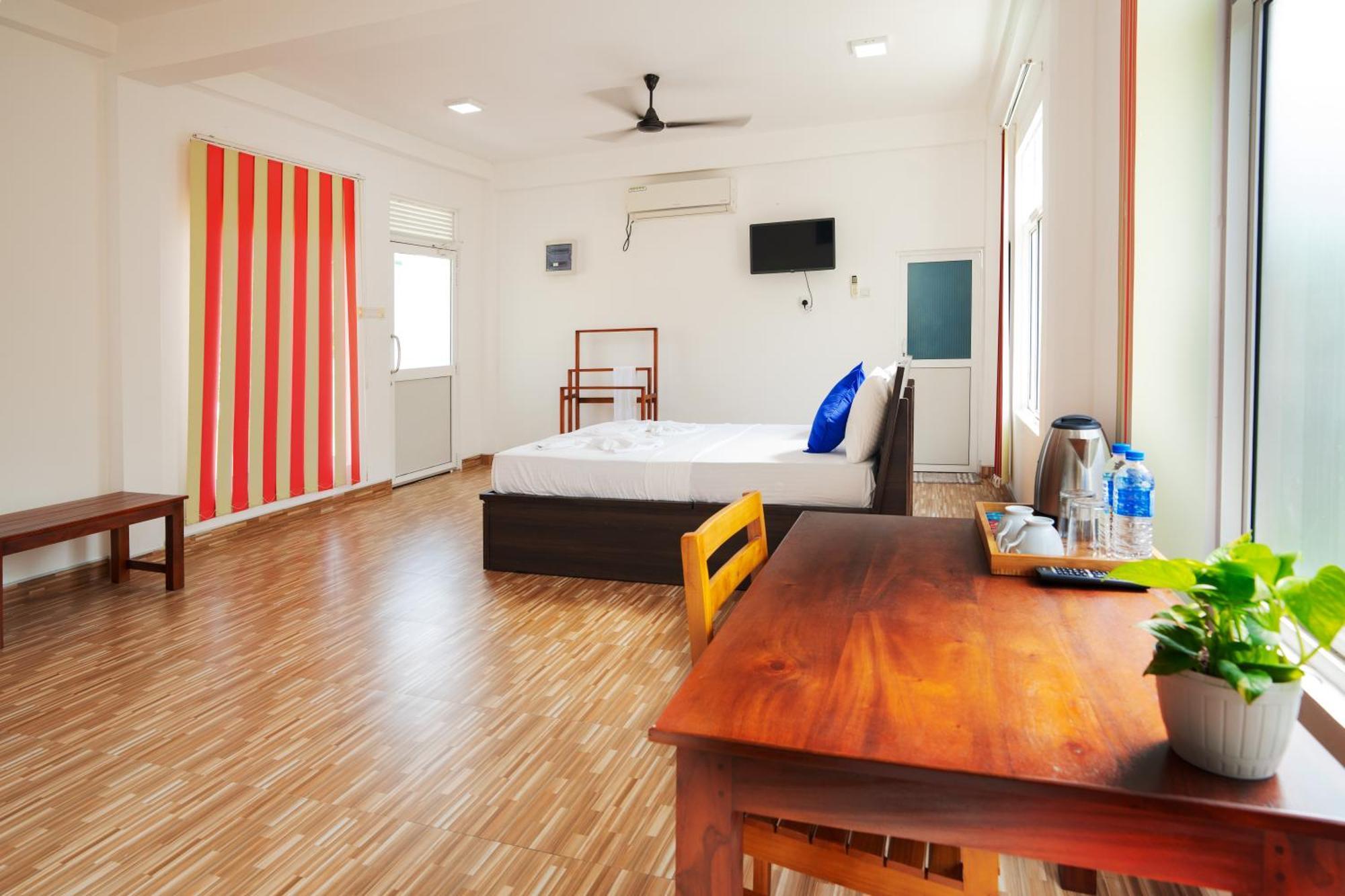 Lagoon Step Airport Transit Hotel คาตุนายากา ภายนอก รูปภาพ